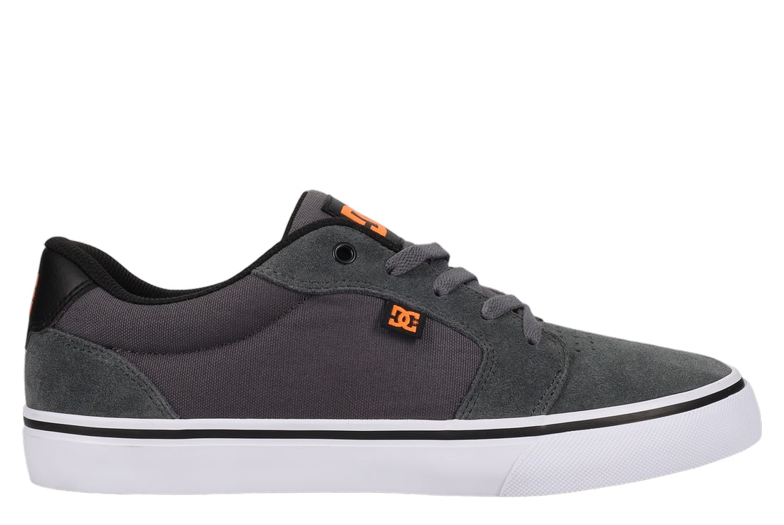 DC Anvil Sneakers/Lifestyle