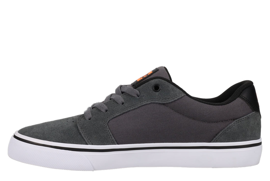 DC Anvil Sneakers/Lifestyle