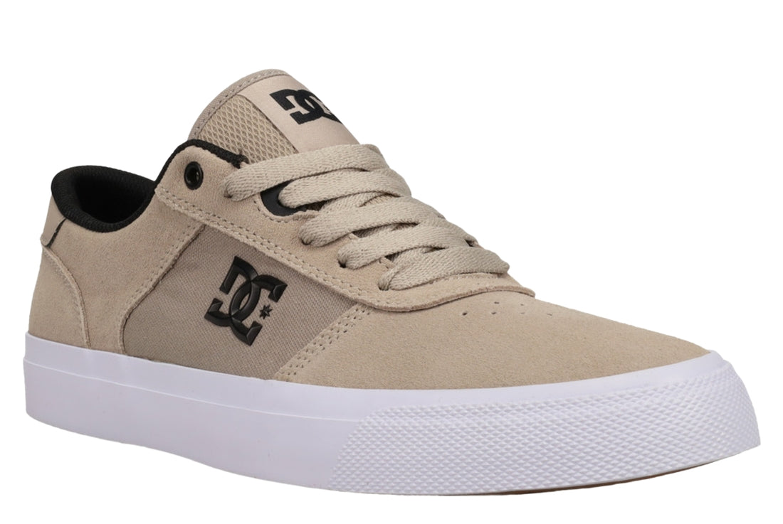 DC Teknic Sneakers