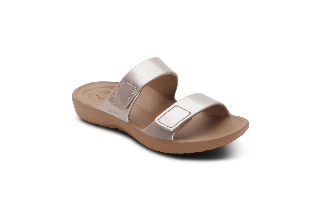 AETREX Kaia Toe Post Sandals