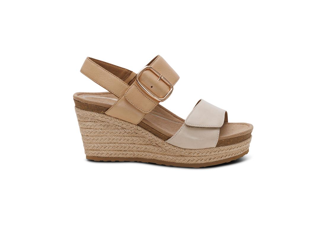 AETREX Ashley Wedge