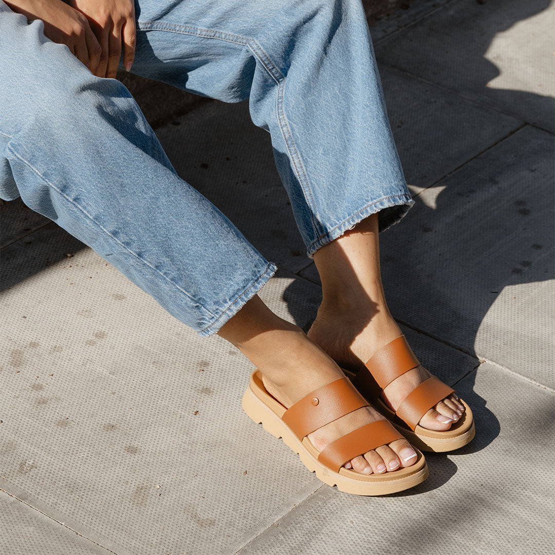 REEF Vista Luxe Thea Toe Post Sandals