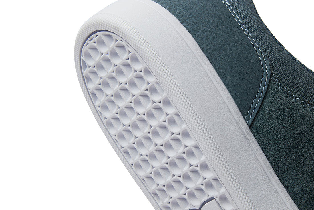 DC Crisis 2 Shoes