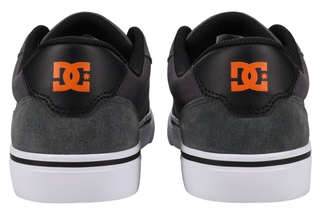 DC Anvil Sneakers/Lifestyle